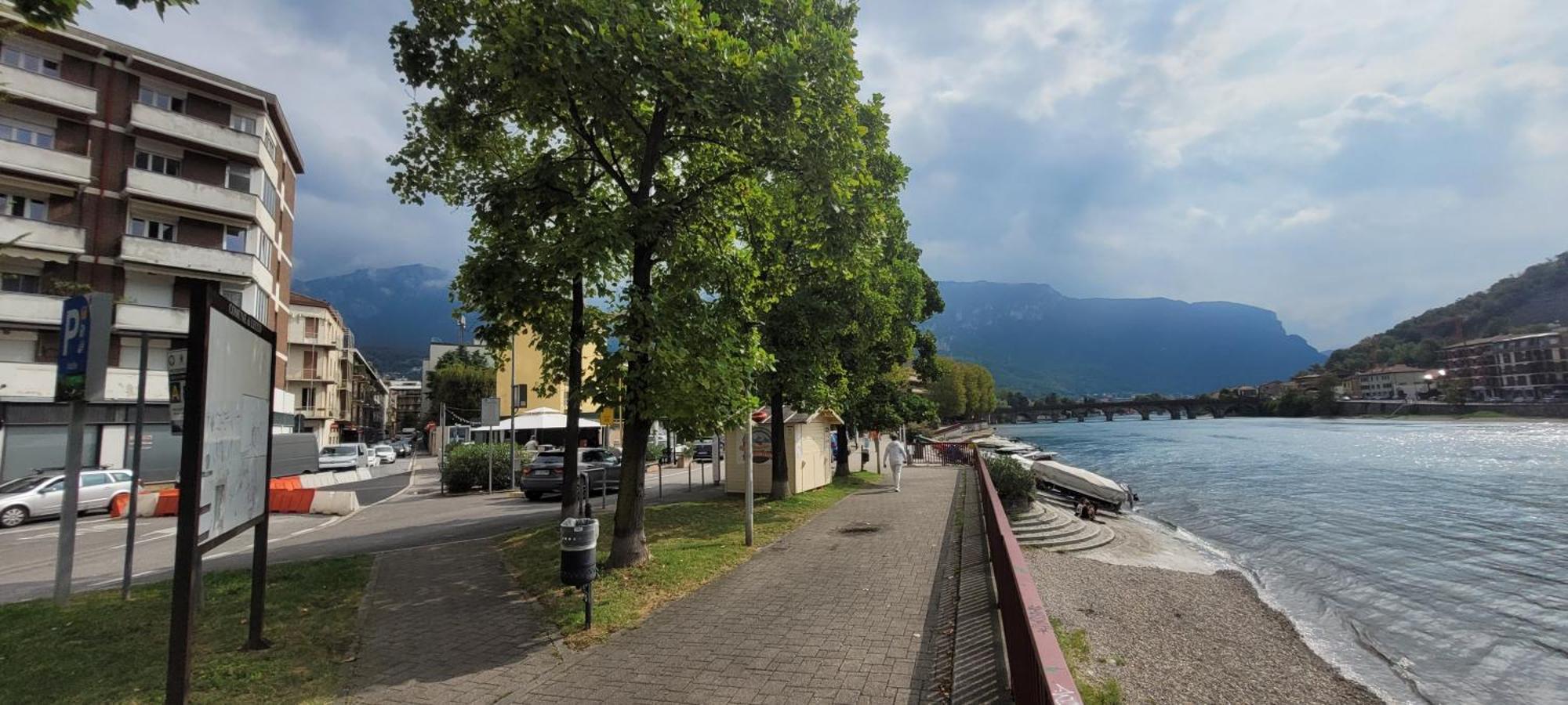 Lecco Lakefront Retreat ภายนอก รูปภาพ