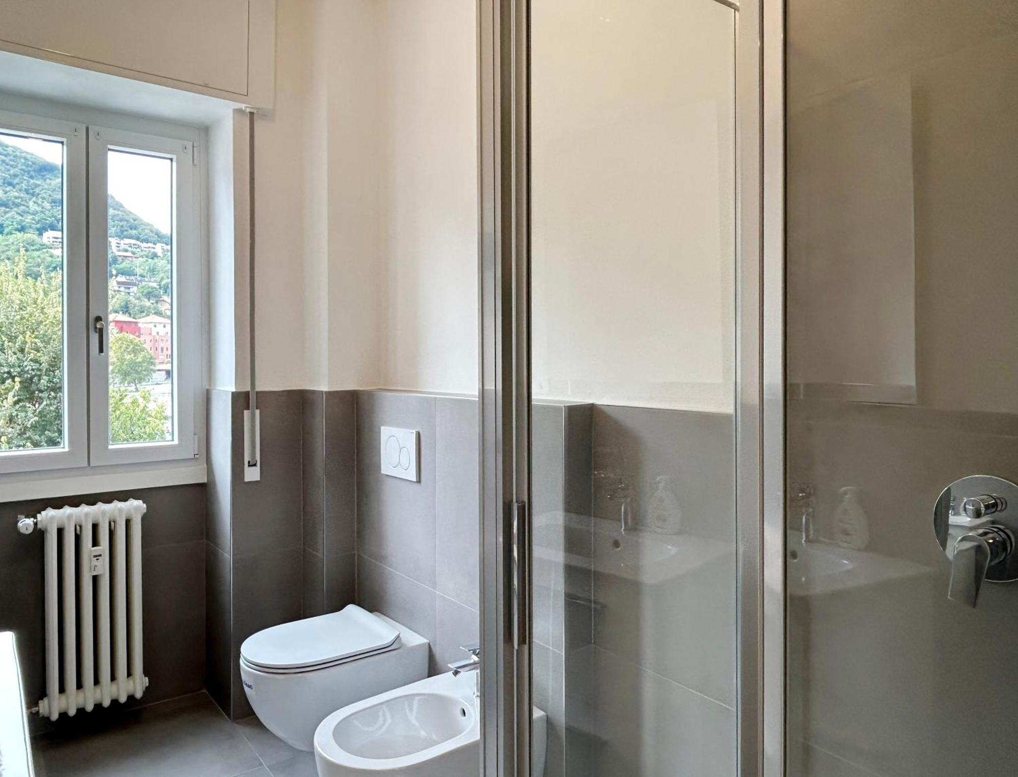 Lecco Lakefront Retreat ภายนอก รูปภาพ