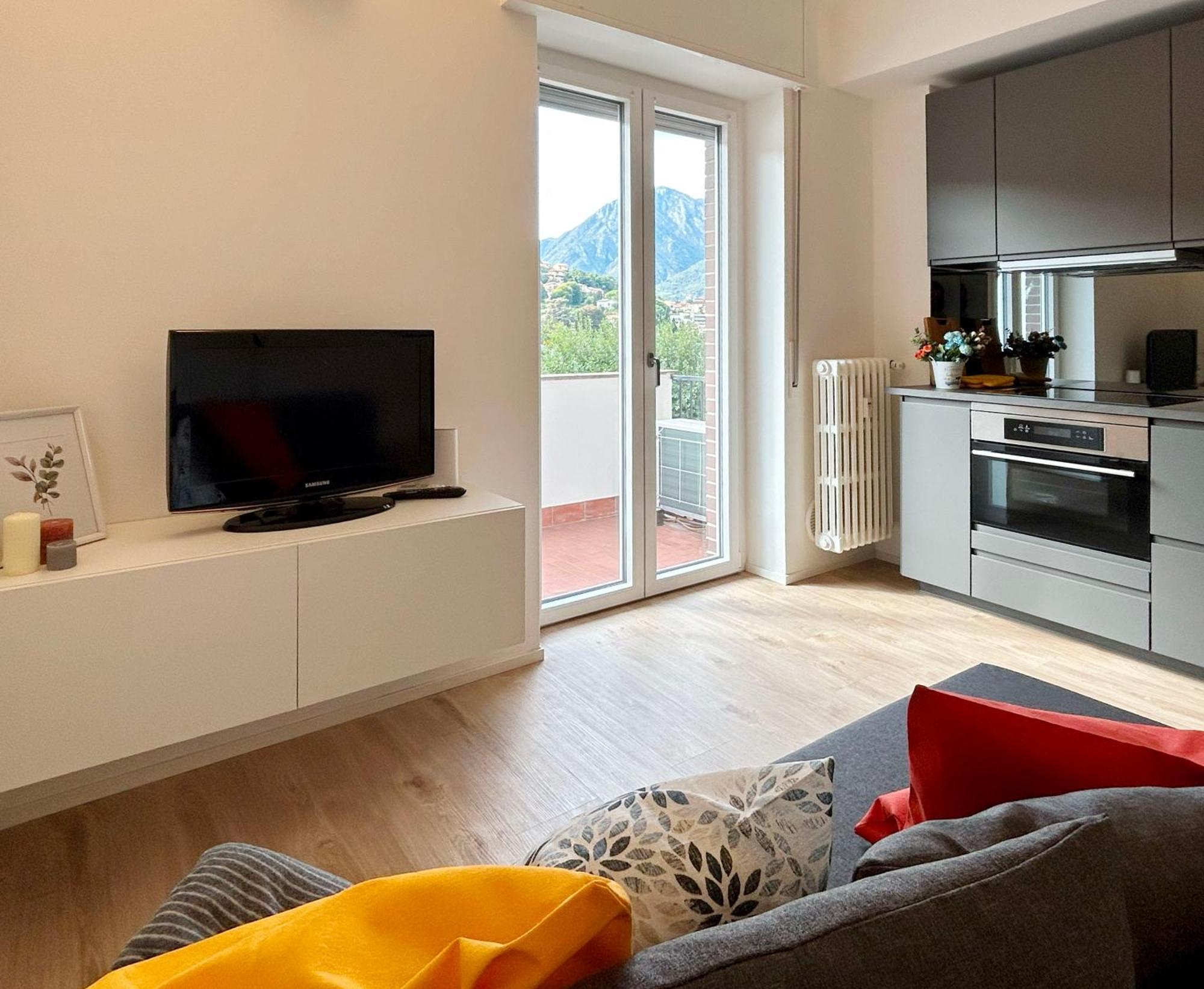 Lecco Lakefront Retreat ภายนอก รูปภาพ